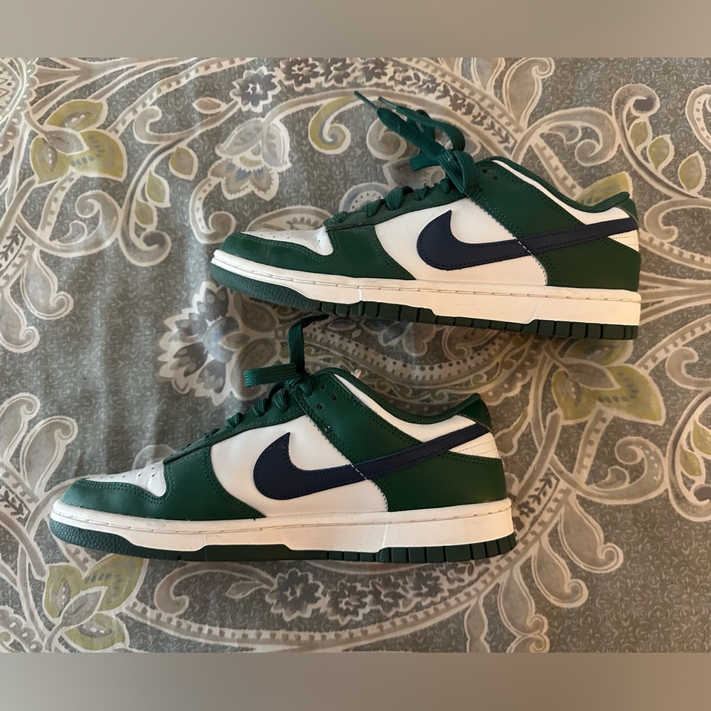 Nike Dunk Low Retro Women’s Sneakers with Box